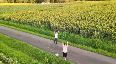 ドローン×けん玉：ひまわりの里で @taiga_kendama_hokuryu とけん玉してたら お声がけいただき、初めてドローンで撮影していただきました【北竜けん玉クラブ】