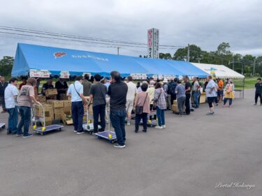 ひまわりすいか直売会「令和６年北竜町メロン・すいかまつり」大盛況！大学生インターンも大活躍！