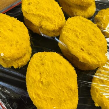 🌻 16 oktyabr Çərşənbə günü - Bu gün Hellouindir 🎃 İlk layihə ♪: Nahar üçün balqabaq kroketləri və balqabaq qratini 🍽️ [Himawari Restoranı]