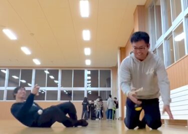 北竜けん玉クラブパーカーを着て、マテオチャンスシンクロを撮りたい大人の挑戦。マテオチャンスはやっぱり難しい。だからやりがいがある【北竜けん玉クラブ】