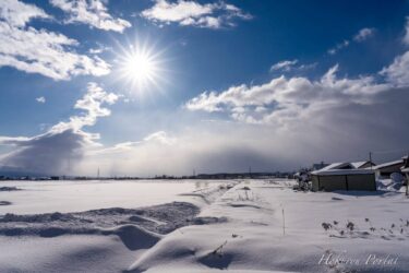 雪にきらめく神聖なる光