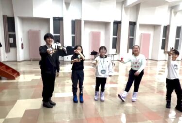 ５人で野球シンクロ ⚾️ 人数増えるとシンクロできない確率あがるけど、できた時は嬉しいですよね 🔥【北竜けん玉クラブ】