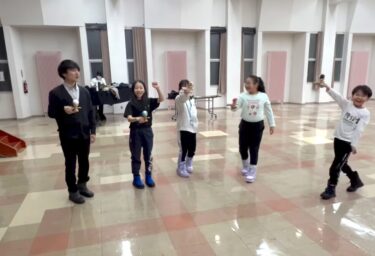 ５人で野球シンクロ ⚾️ 人数増えるとシンクロできない確率あがるけど、できた時は嬉しいですよね 🔥【北竜けん玉クラブ】