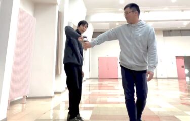 # Series của chúng tôi: Lần này có sự góp mặt của @toru.kt và Legend. Cả hai chúng tôi đều mua quả bóng Jonah từ @hokkaido_kendama_party, thế nên chúng tôi rất hợp nhau! [Câu lạc bộ Kendama Hokuryu]