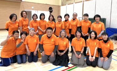 गुरुवार, 24 अप्रैल को, 16 लोगों ने अभ्यास किया। यामामोटो सेंसेई के शब्दों में, "लोग अकेले नहीं रहते। हम कई अलग-अलग लोगों और चीज़ों से जुड़े होते हैं। यह ध्वनि की प्रतिध्वनि की तरह है, जो कई स्वरों से बनी होती है।" [होकुर्यु टाउन सनफ्लावर कोरस]