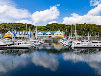 伊豆・伊東の国道135号線沿いにある「道の駅伊東マリンタウン」