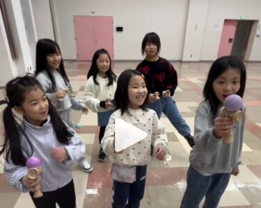 まわしとめけん　みんなでできた！ 最初９人でやろうてしてたんだけど、３人ずつ撮影にしました📷💦【北竜けん玉クラブ】