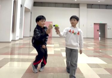 世界一周シンクロ 🌏 2人とも余裕そう 😁【北竜けん玉クラブ】