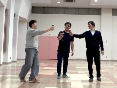 # Bộ sưu tập của chúng tôi: Phiên bản Lốc xoáy - 3 người: @toru.kt, @taiga_kendama_hokuryu và [Câu lạc bộ Kendama Hokuryu]